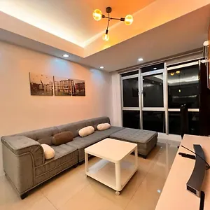 https://the-pearl-interior-designed-1-bedroom-unit-burgos-circle-bgc.angeleshotels.net