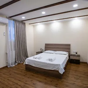 Dada - Cozy In The Center Of Apartament Tbilisi